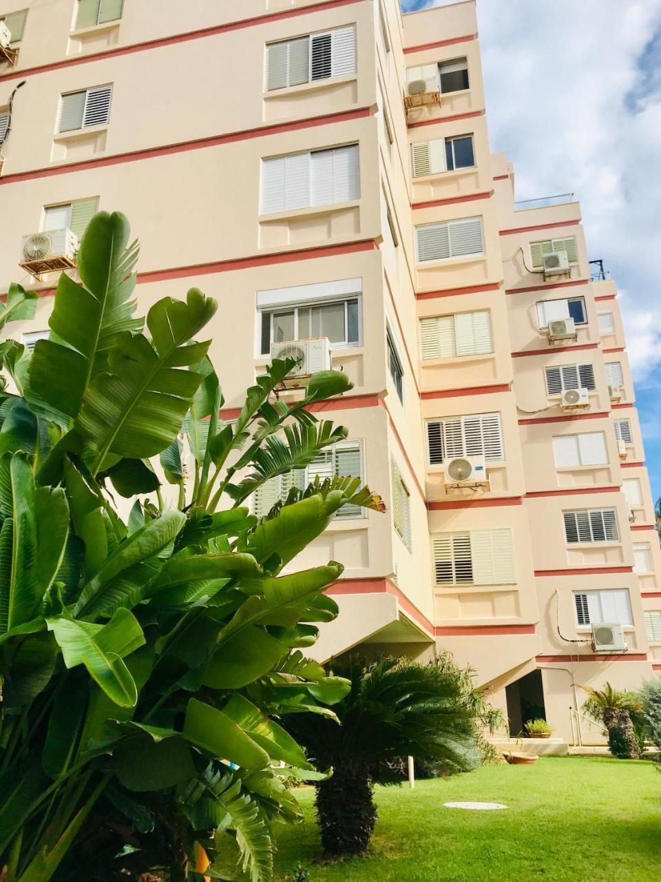 Royal Lea Apartmens Netanya Bagian luar foto